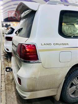 تويوتا لاندكروزر